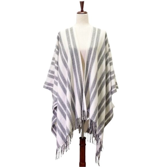 GAP Boho Fringed Poncho Cream & Gray Striped Wool Blend Oversized Size XS/S | OS - Picture 2 of 15